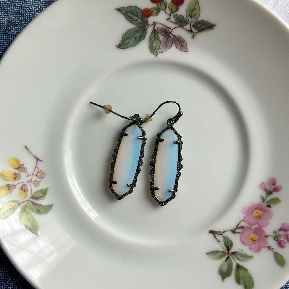 Kendra Scott RARE "Mystic Bazaar" Fran White Opalite Iridescent Drop Earrings